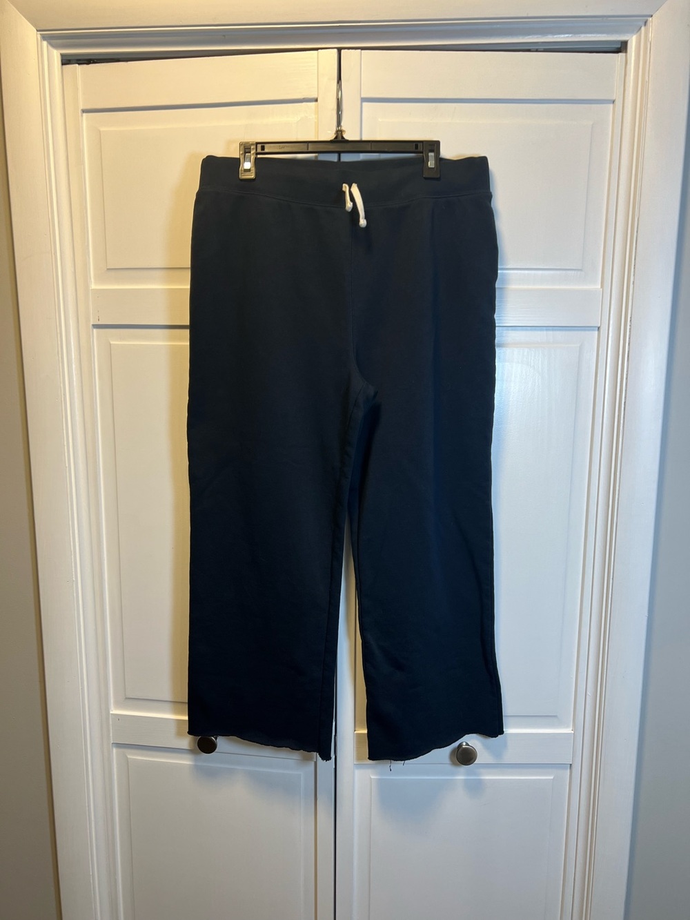 Lands' End Navy Fleece Lined Wide Leg Sweatpants With Raw Hem Size Women’s Large